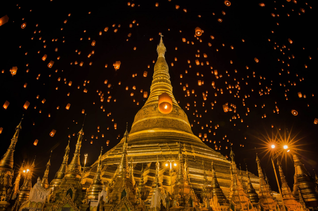 The Full Moon Festival of Tazaungmone